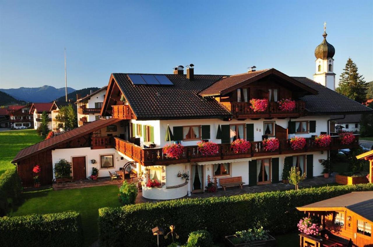 Gaestehaus Haller Krun Bagian luar foto